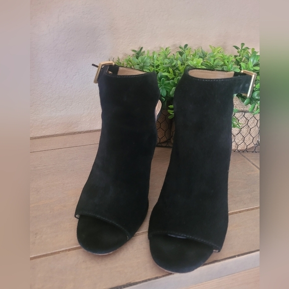 Tory Burch Britannia Tuxedo Suede Bootie - Picture 10 of 15